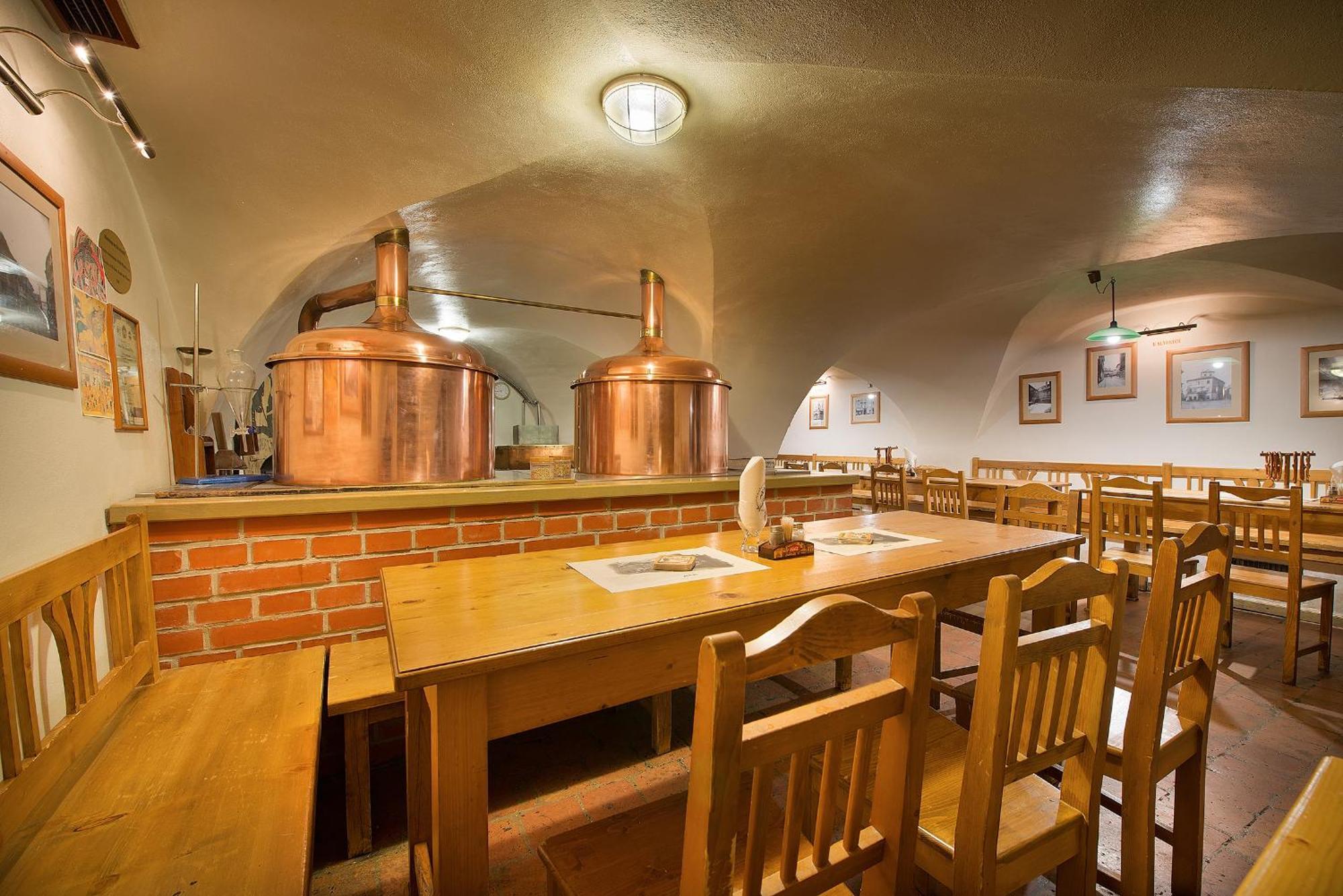 U Medvidku-Brewery Hotel Prague Exterior photo