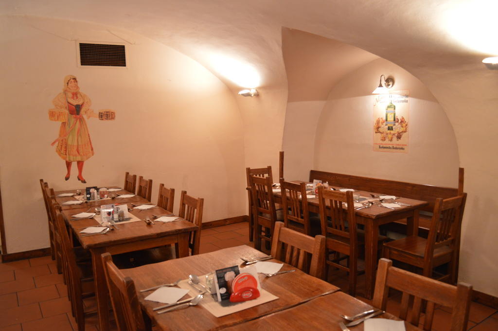U Medvidku-Brewery Hotel Prague Exterior photo